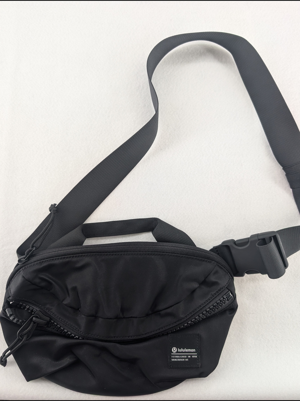 lululemon All Day Essentials Belt Bag 2.5L